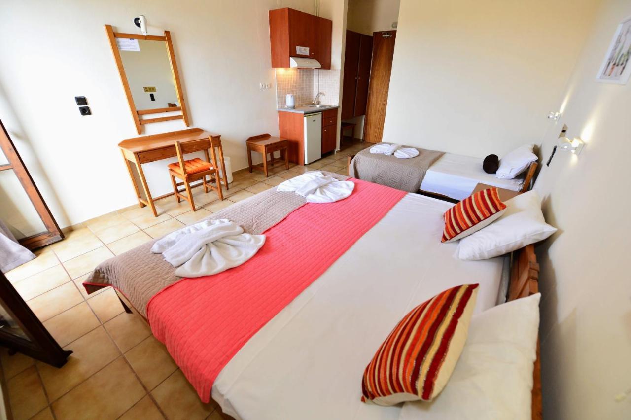 Vergas Hotel Malia エクステリア 写真