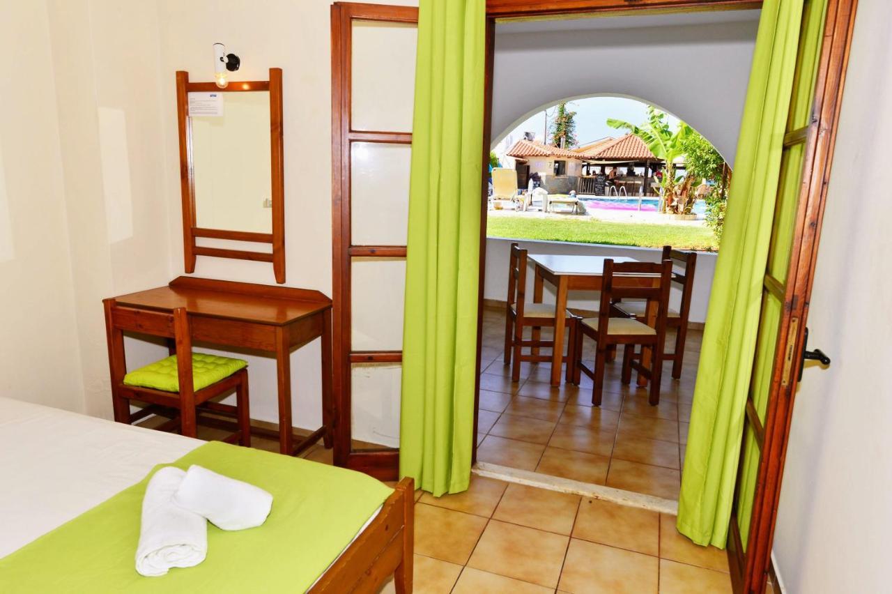 Vergas Hotel Malia エクステリア 写真