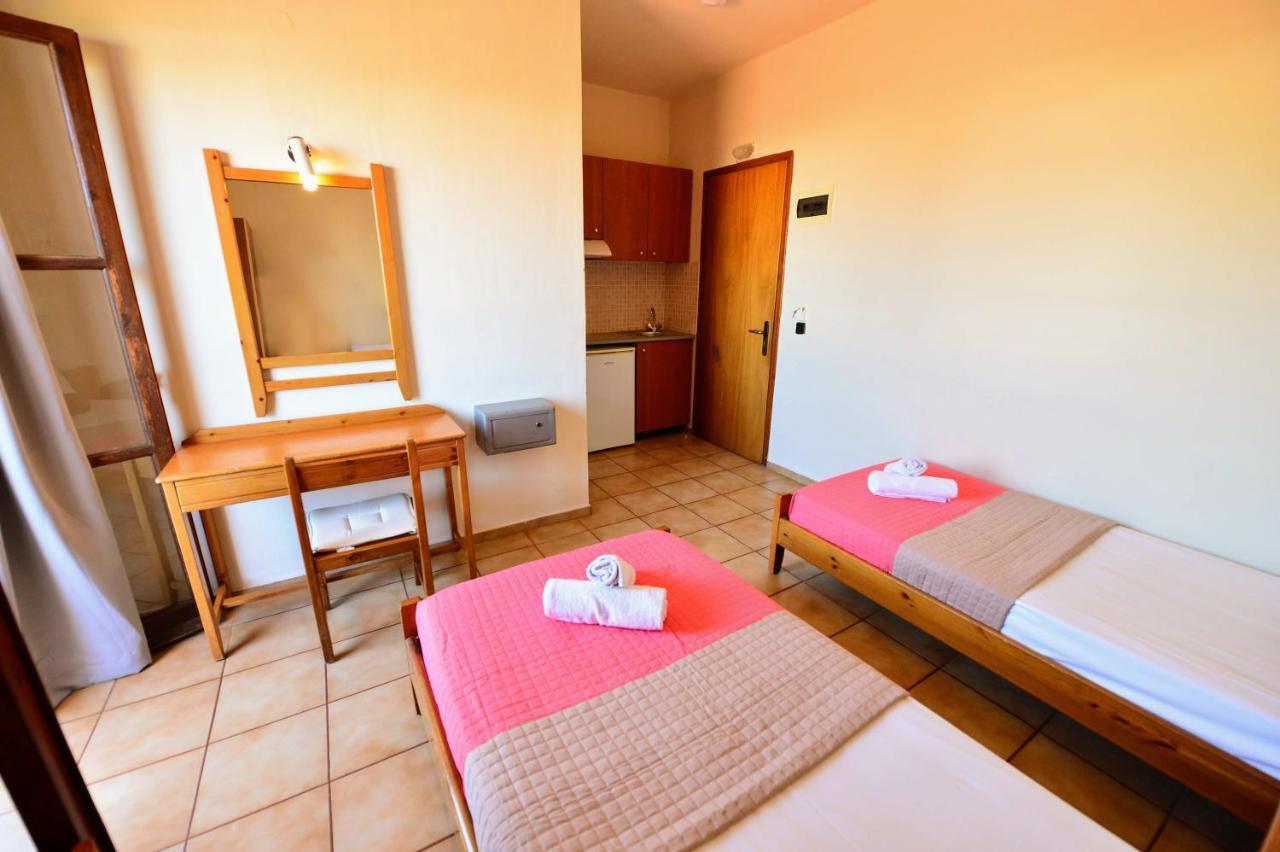 Vergas Hotel Malia エクステリア 写真